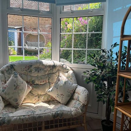 The Snuggery Cottage Тонтън Екстериор снимка
