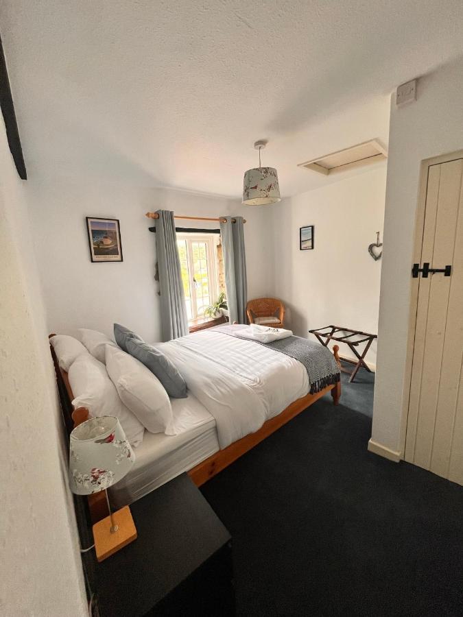 The Snuggery Cottage Тонтън Екстериор снимка